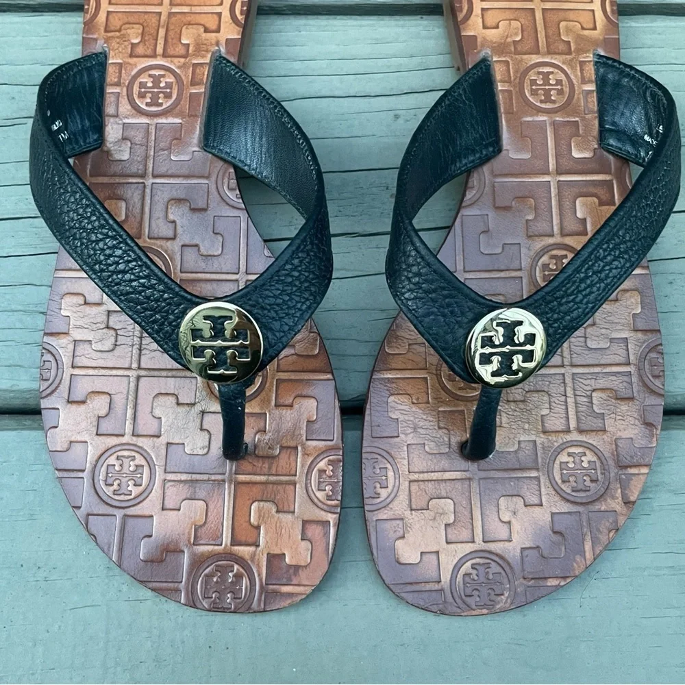 Tory Burch Thora black leather flip flop sandals size 7 M